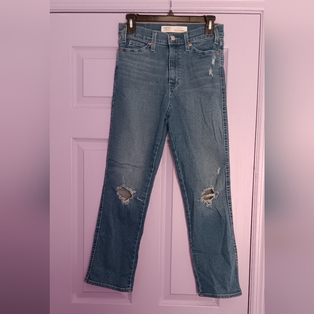 💋HP! Levi's | Heritage High Rise Straight Distressed Denim Jeans Size 4